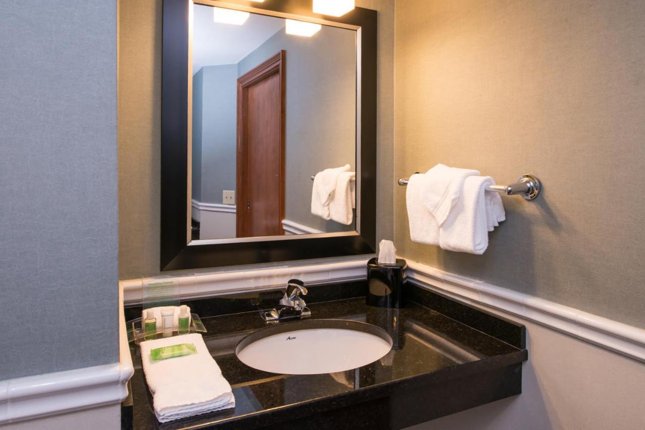 Holiday Inn Concord Downtown, An Ihg Hotel Luaran gambar